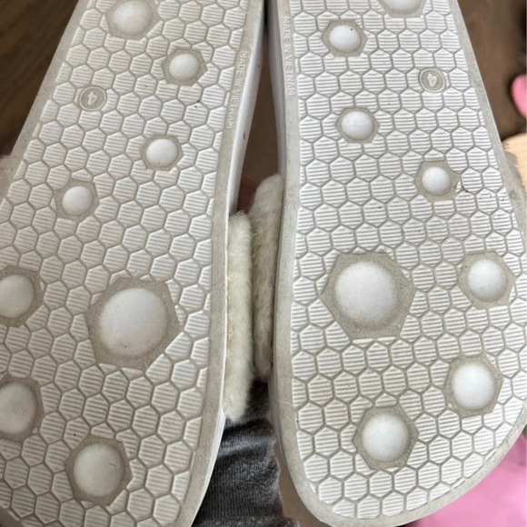 White Fenty Puma slides - Picture 3 of 3